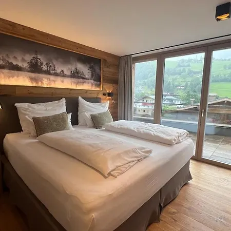 4br Penthouse In Luis Daire Kaprun